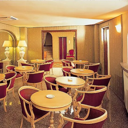 Colonna Palace Hotel Mediterraneo 