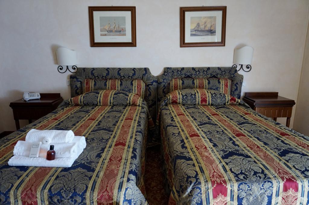 Hotel Colonna Palace Mediterraneo 4*