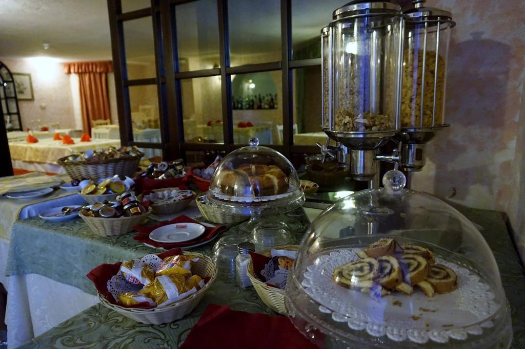 Hotel Colonna Palace Mediterraneo 4*