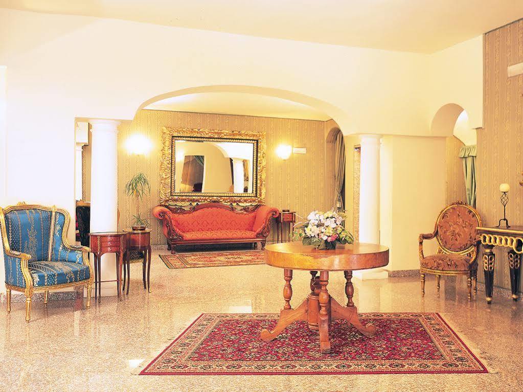 Colonna Palace Mediterraneo 4*